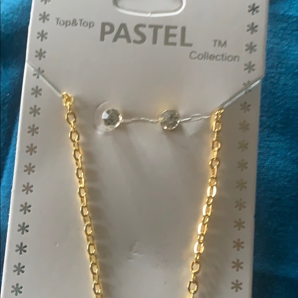 Fashionable jewelry - Picture 2 of 3